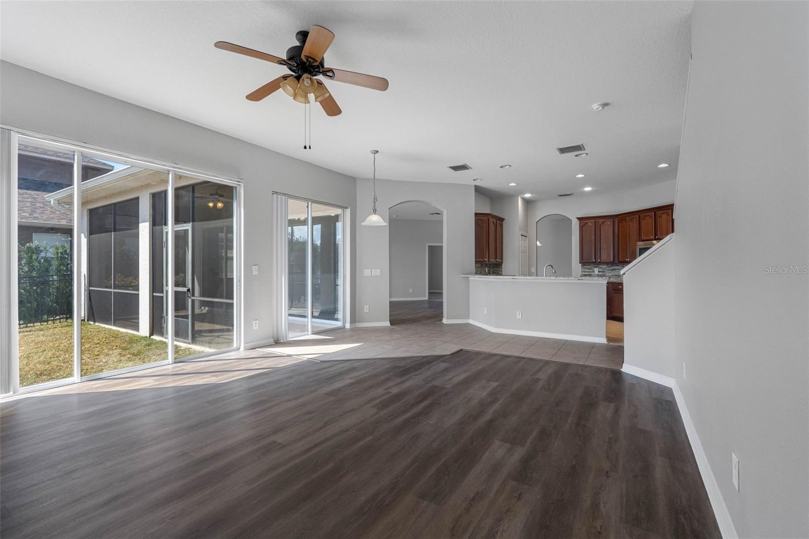 Image 4 of 43 For 4820 Portmarnock Way