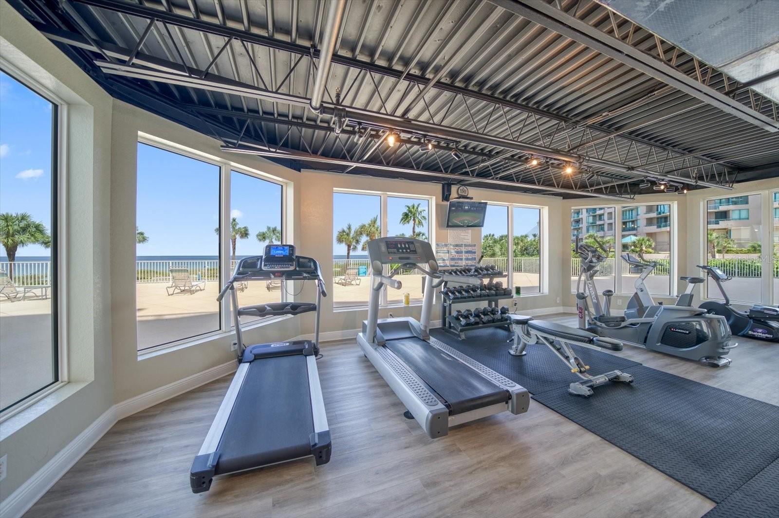 Image 33 of 44 For 1582 Gulf Boulevard 1508