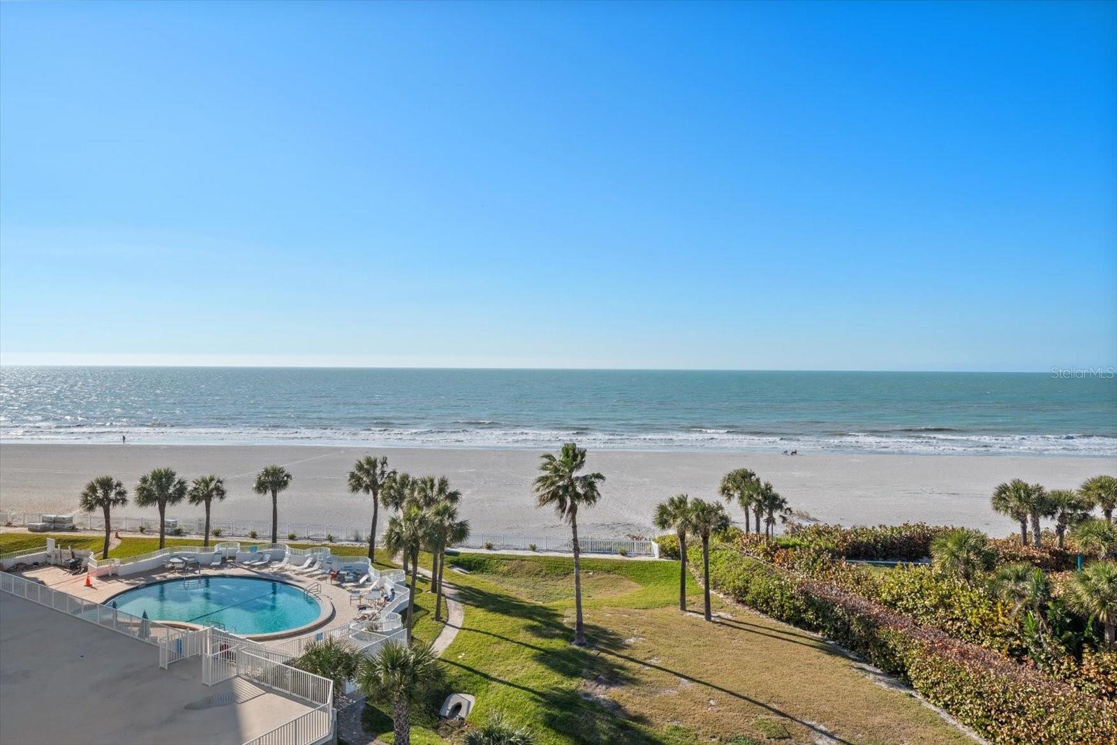 Image 8 of 44 For 1582 Gulf Boulevard 1508