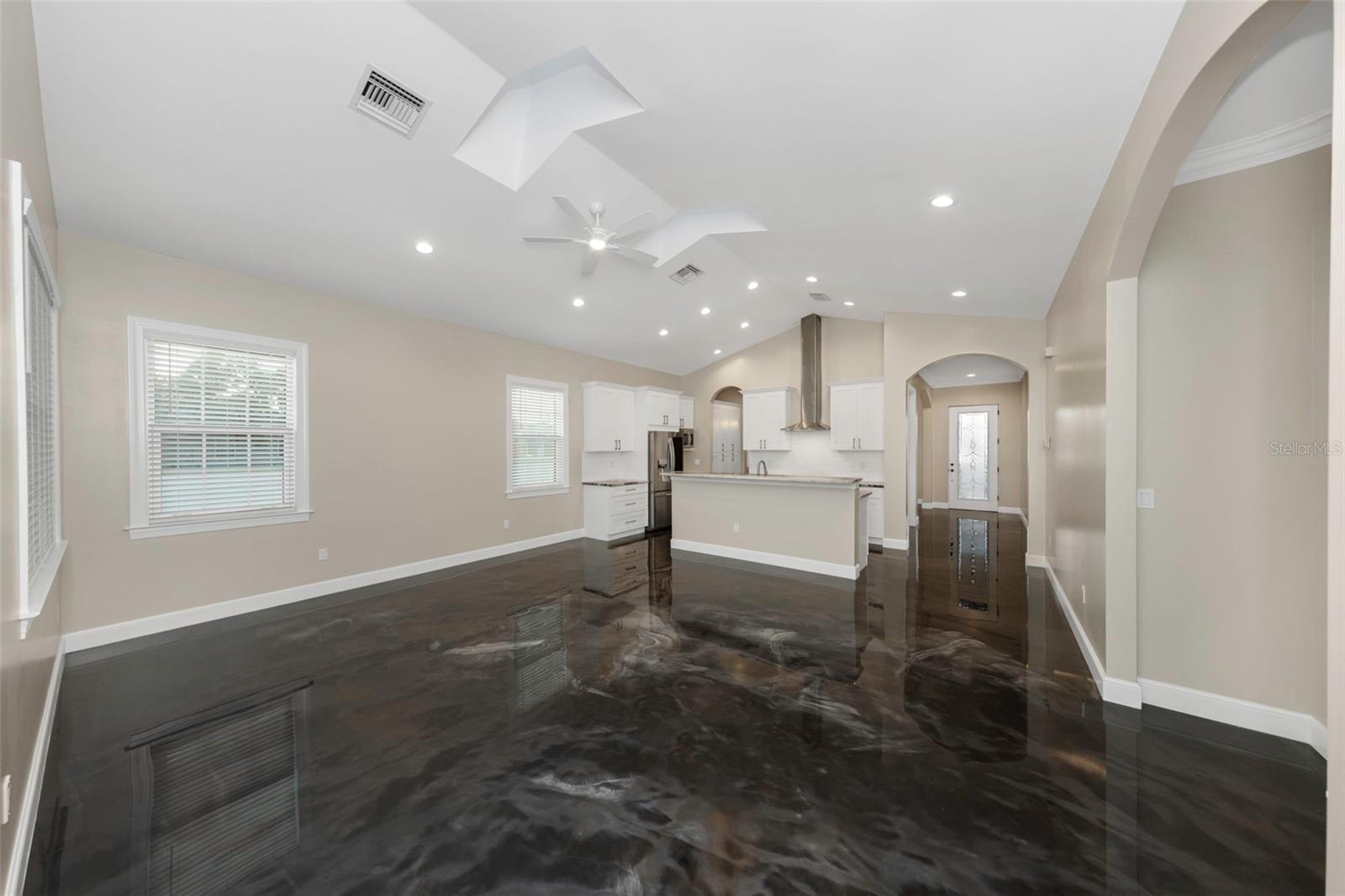 Image 20 of 63 For 2348 2nd Avenue S