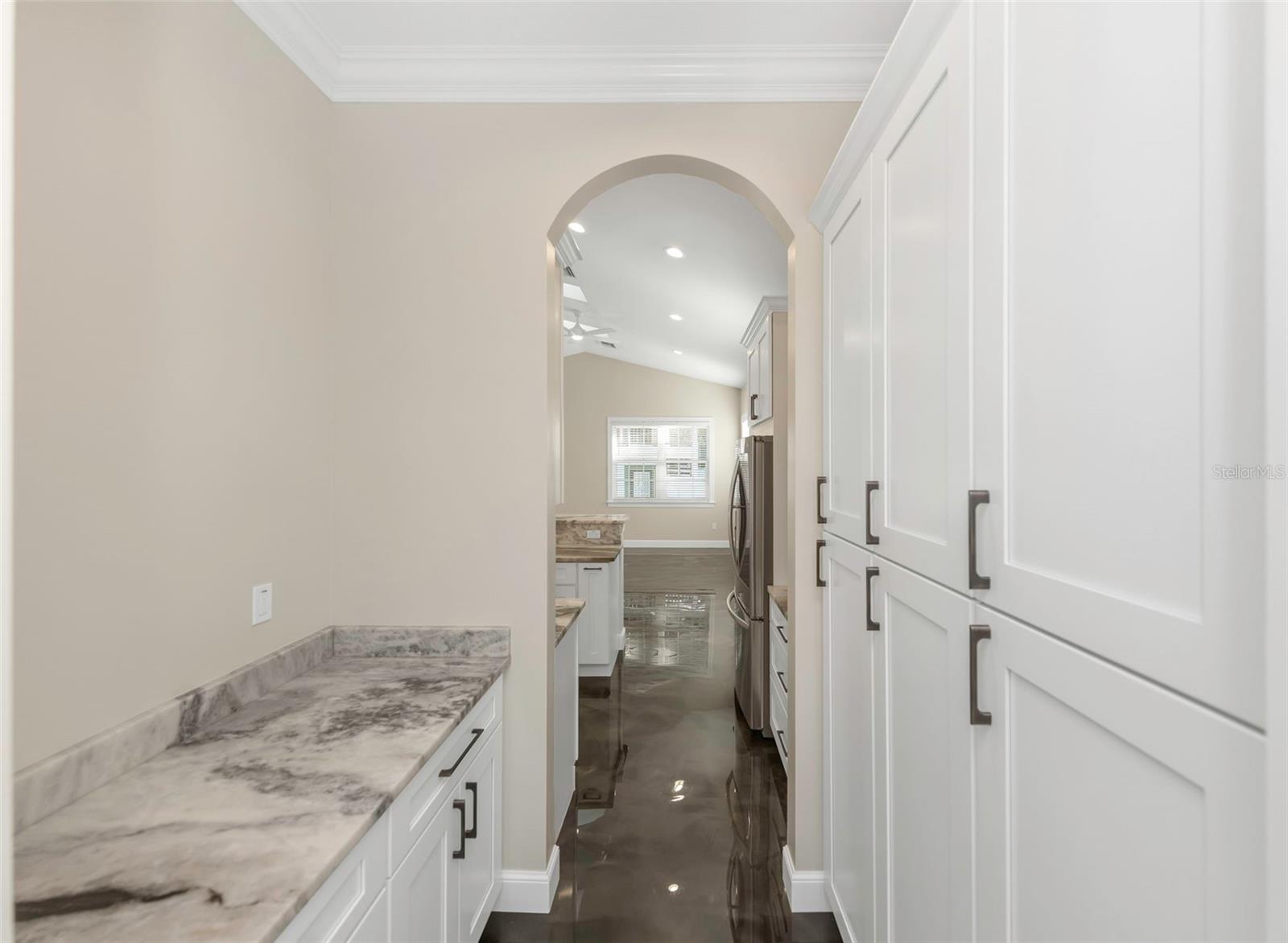 Image 21 of 63 For 2348 2nd Avenue S