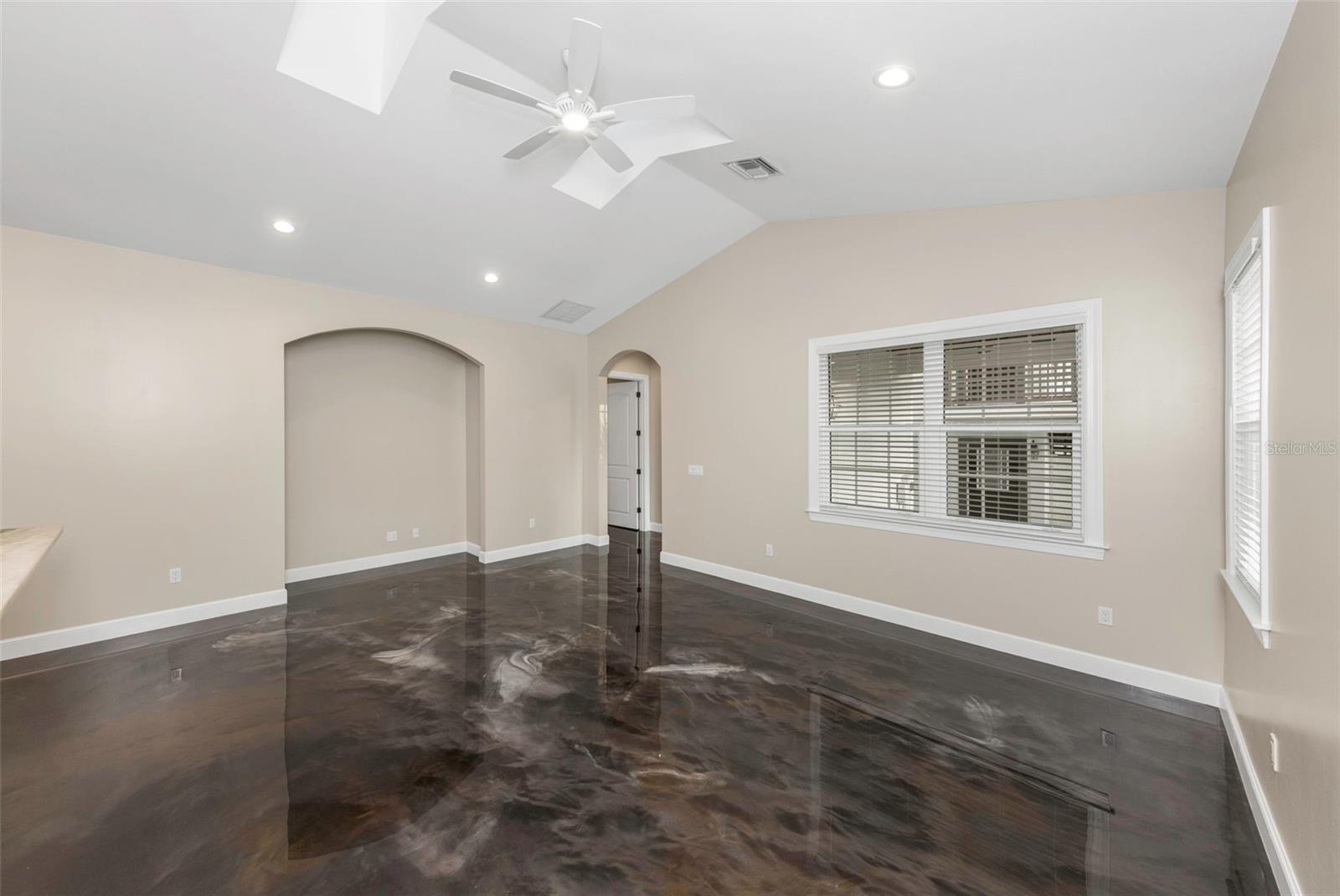 Image 25 of 63 For 2348 2nd Avenue S