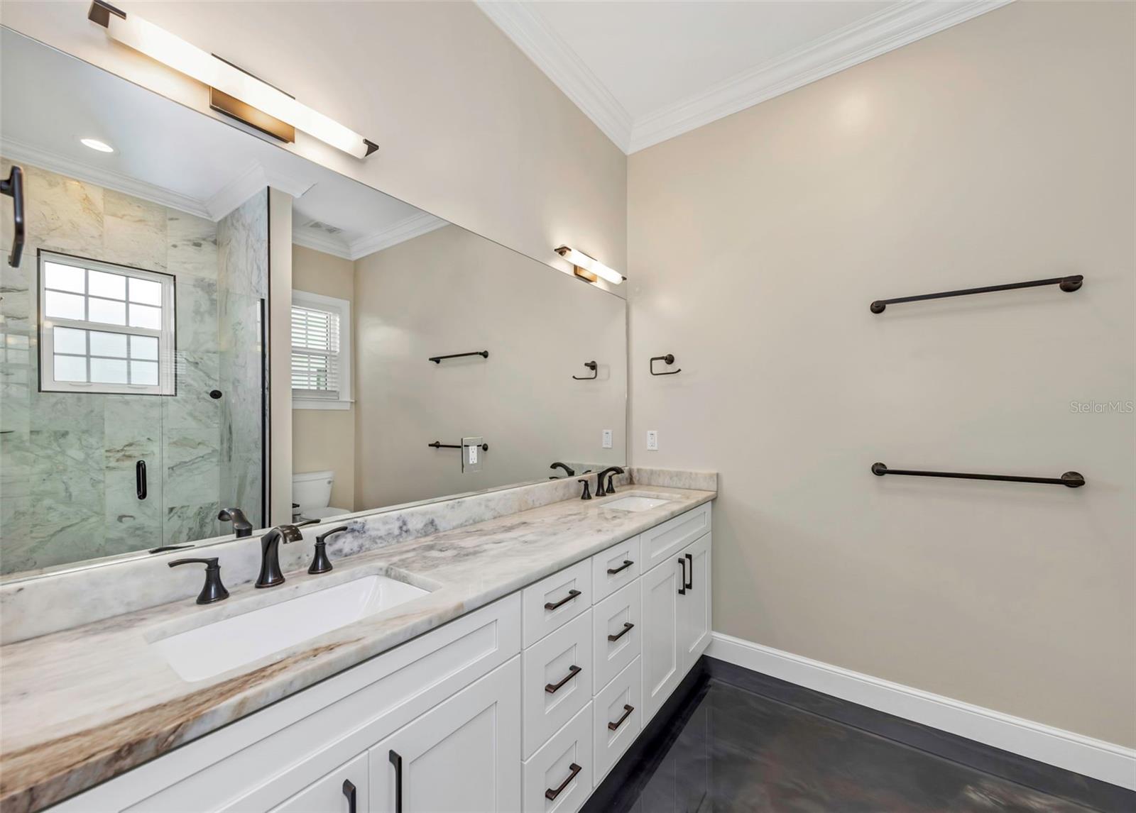 Image 31 of 63 For 2348 2nd Avenue S