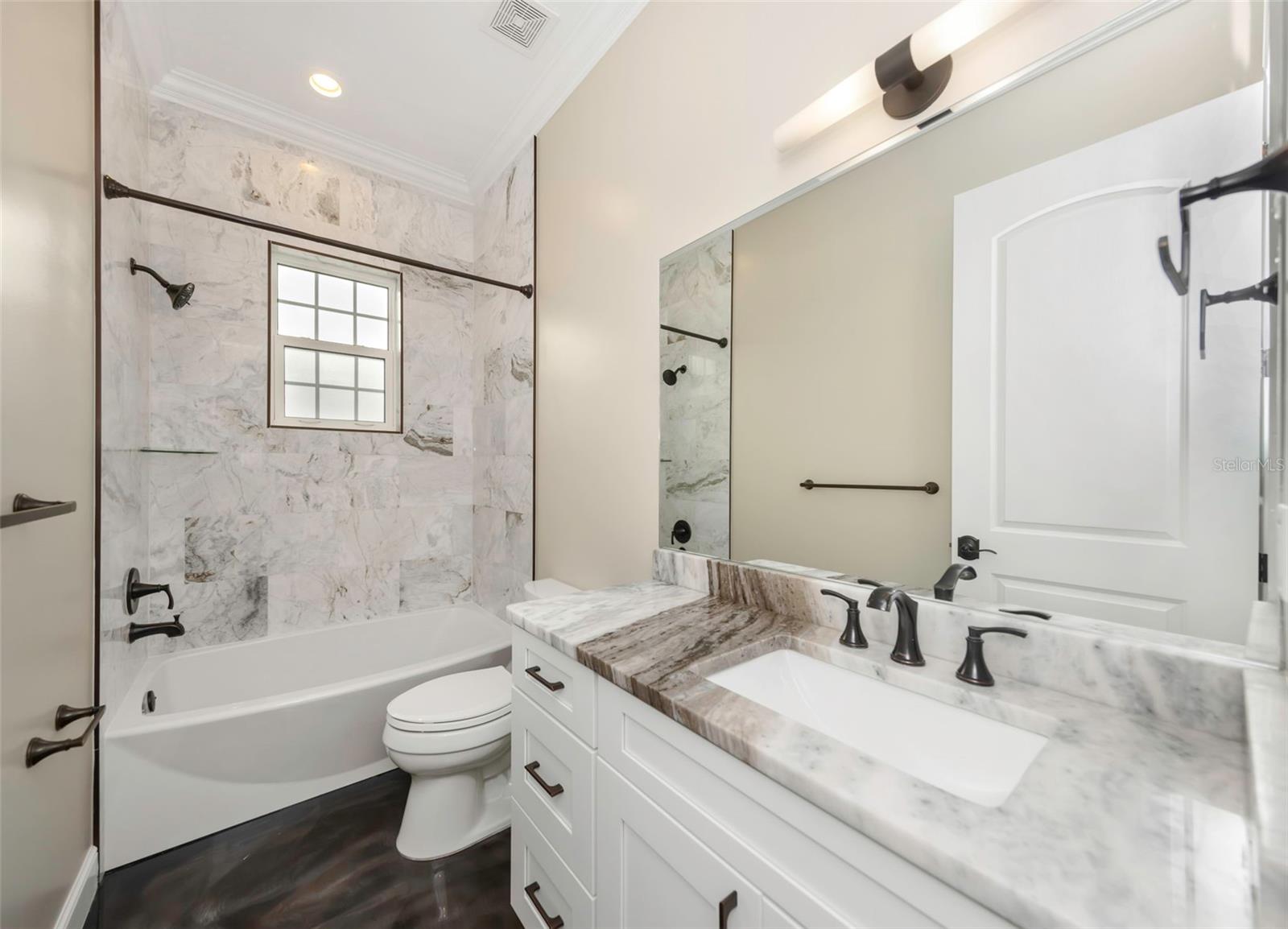 Image 38 of 63 For 2348 2nd Avenue S