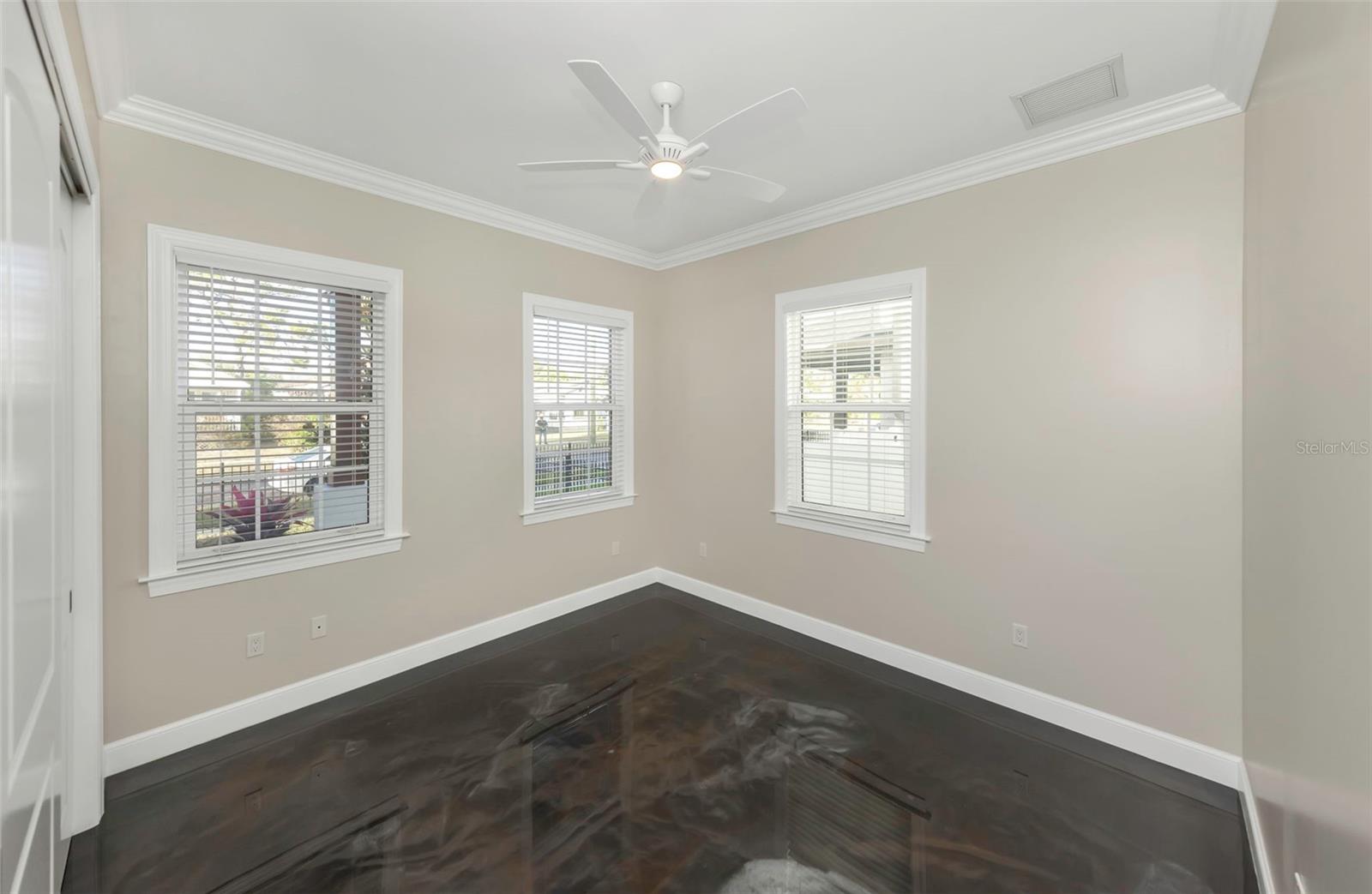 Image 43 of 63 For 2348 2nd Avenue S