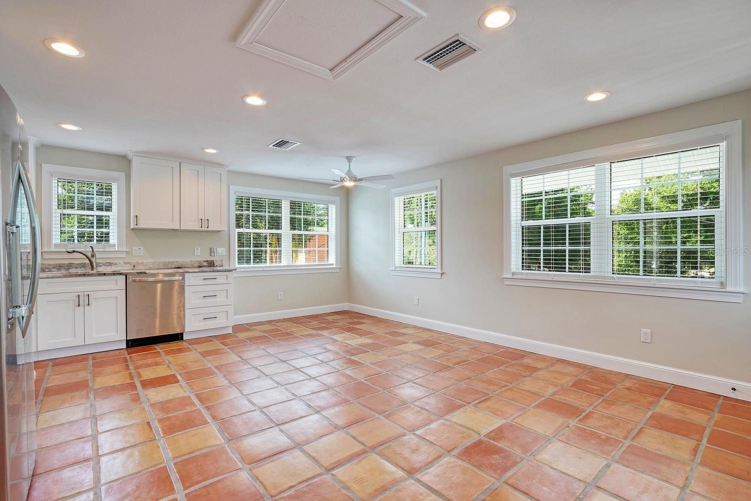 Image 50 of 63 For 2348 2nd Avenue S