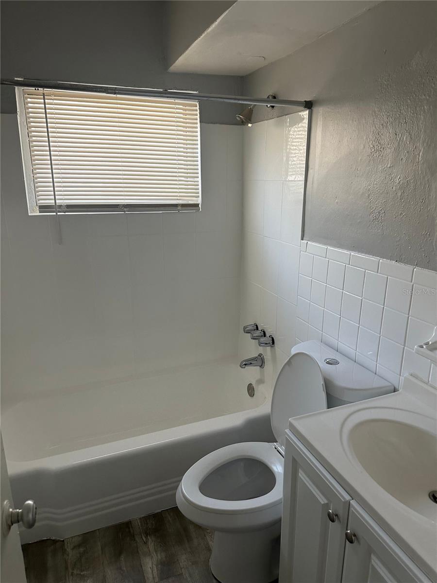 Image 8 of 8 For 865 5th Avenue N 3