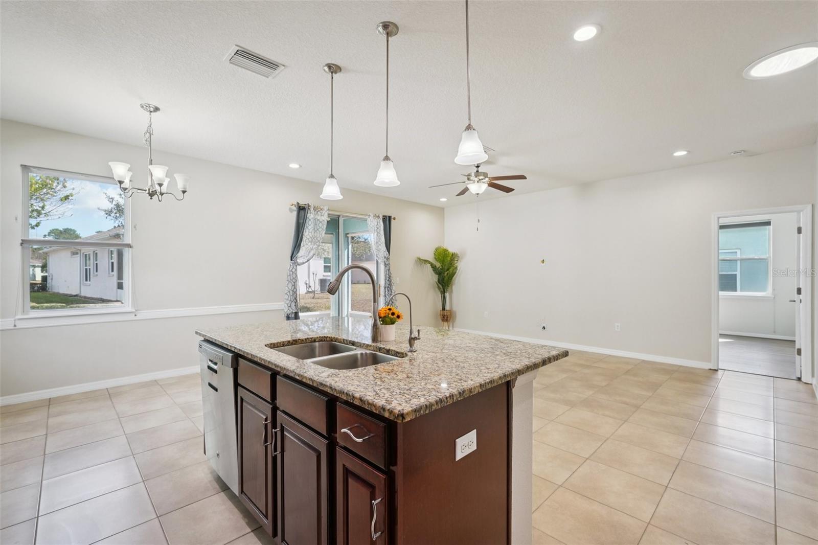 Image 10 of 41 For 11129 Kiskadee Circle