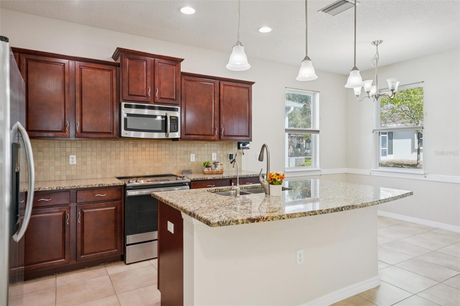 Image 6 of 41 For 11129 Kiskadee Circle