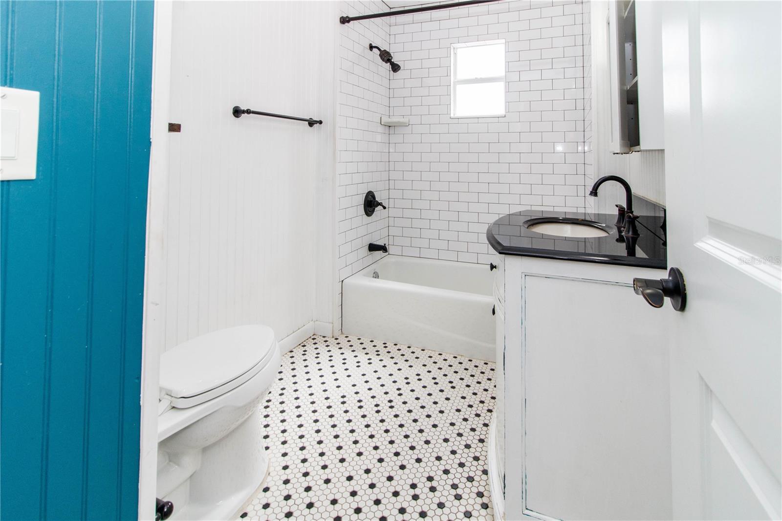 Image 23 of 36 For 126 Jean Street