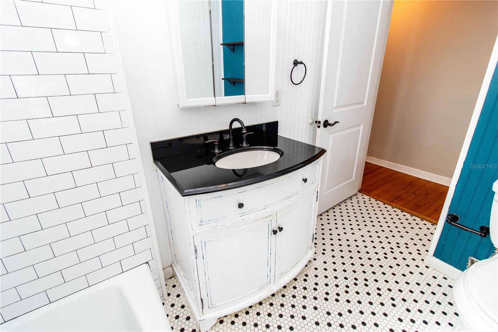 Image 24 of 36 For 126 Jean Street