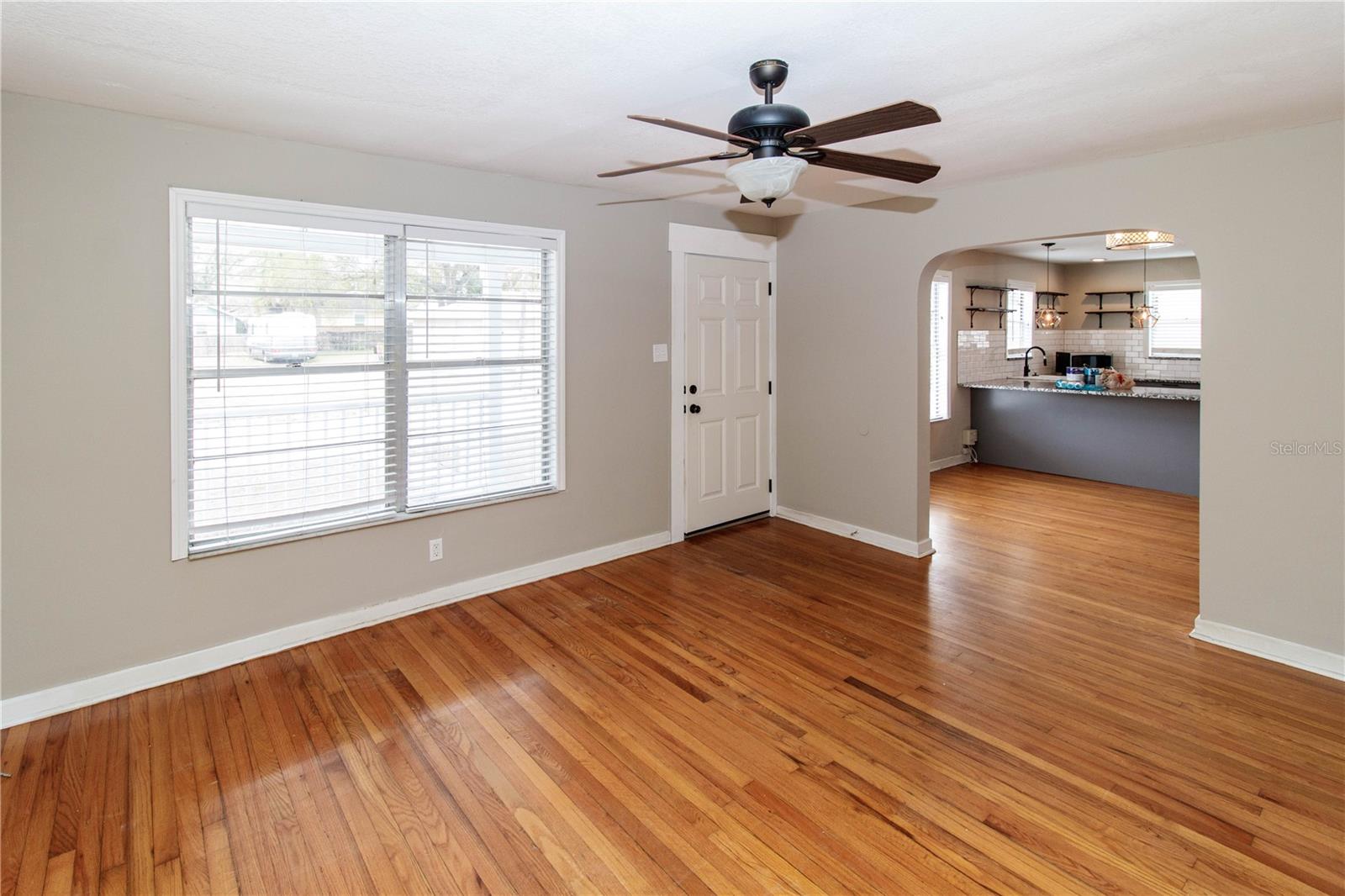 Image 6 of 36 For 126 Jean Street