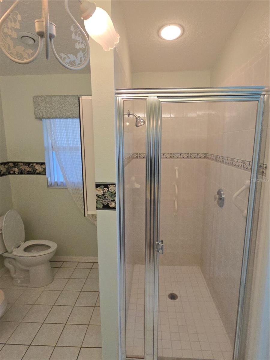 Image 18 of 19 For 11519 Holly Ann Drive