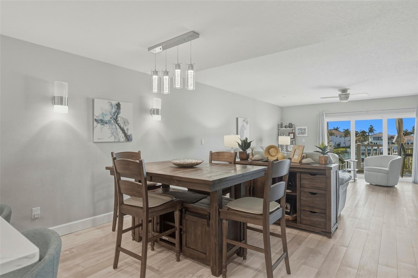 Image 11 of 37 For 544 Pinellas Bayway S Th13