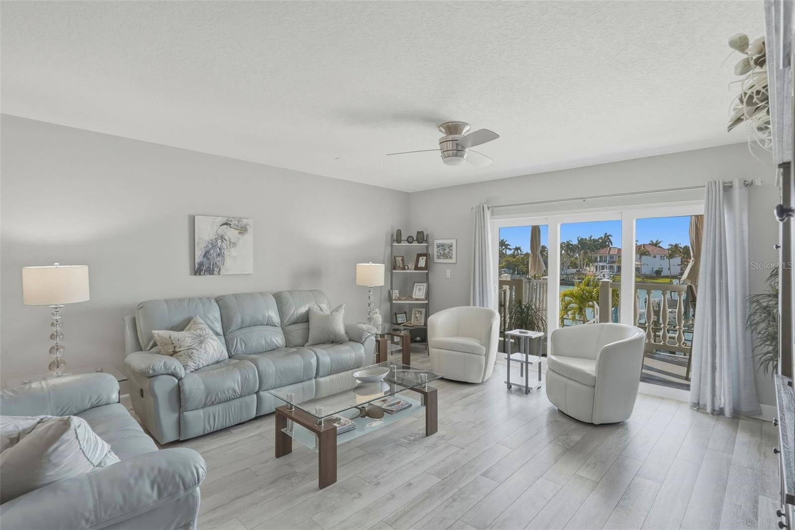 Image 14 of 37 For 544 Pinellas Bayway S Th13