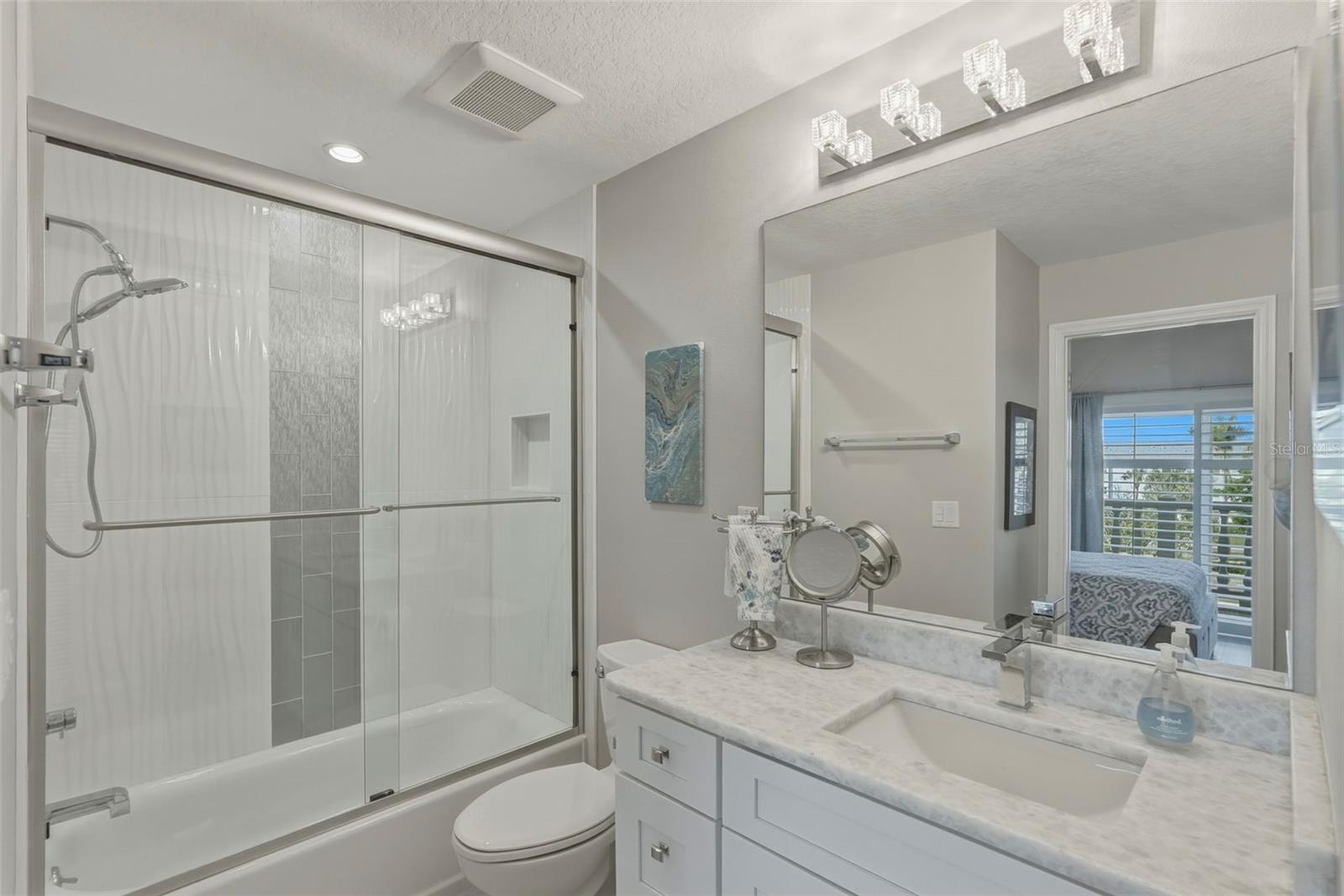 Image 25 of 37 For 544 Pinellas Bayway S Th13