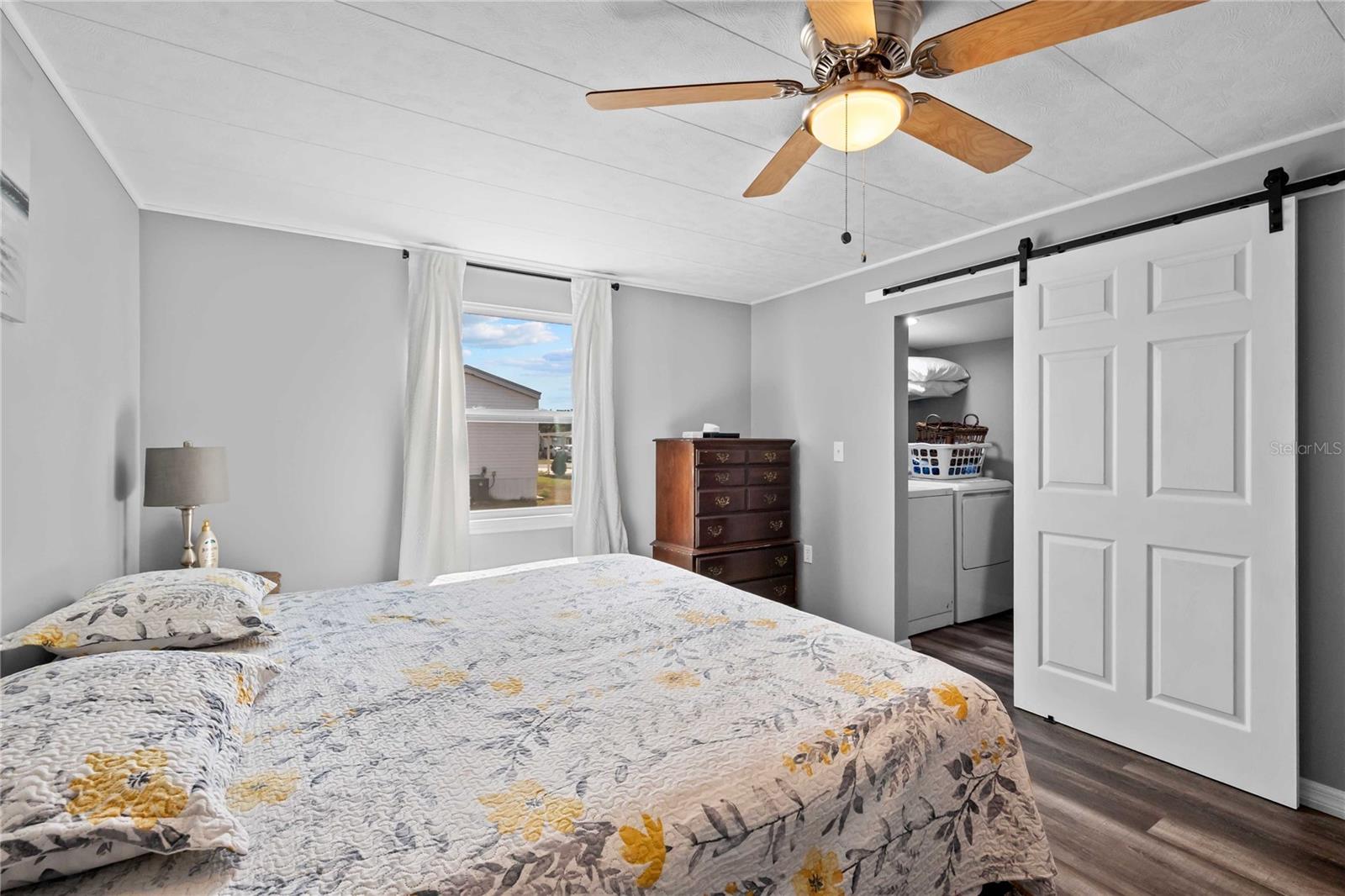 Image 17 of 60 For 37240 Beverly Avenue