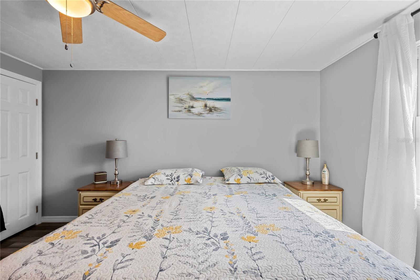 Image 18 of 60 For 37240 Beverly Avenue