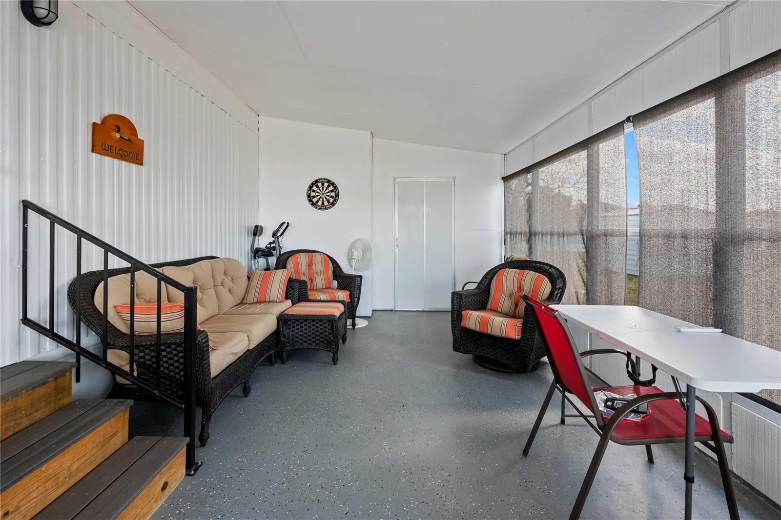 Image 23 of 60 For 37240 Beverly Avenue