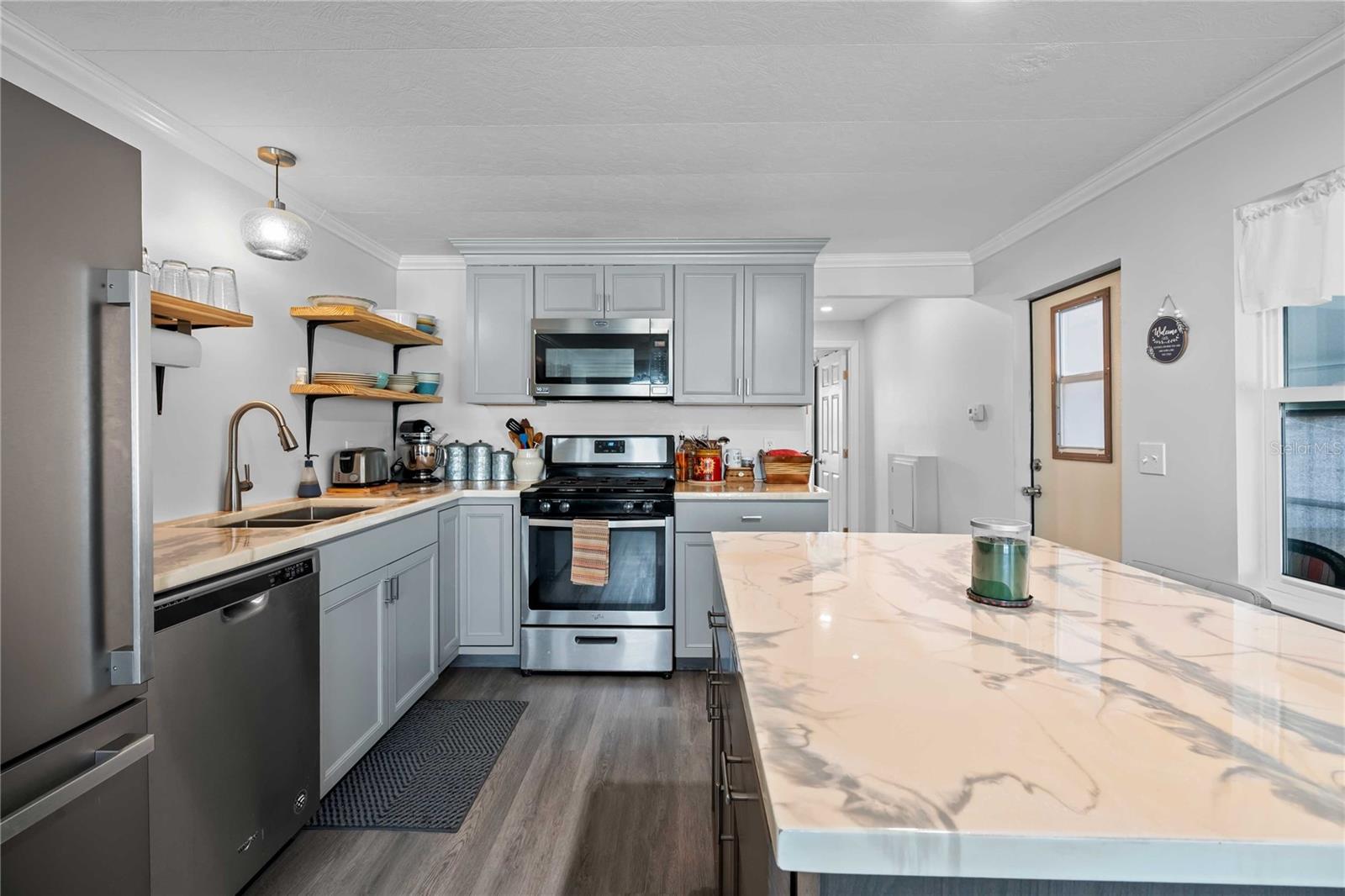 Image 4 of 60 For 37240 Beverly Avenue