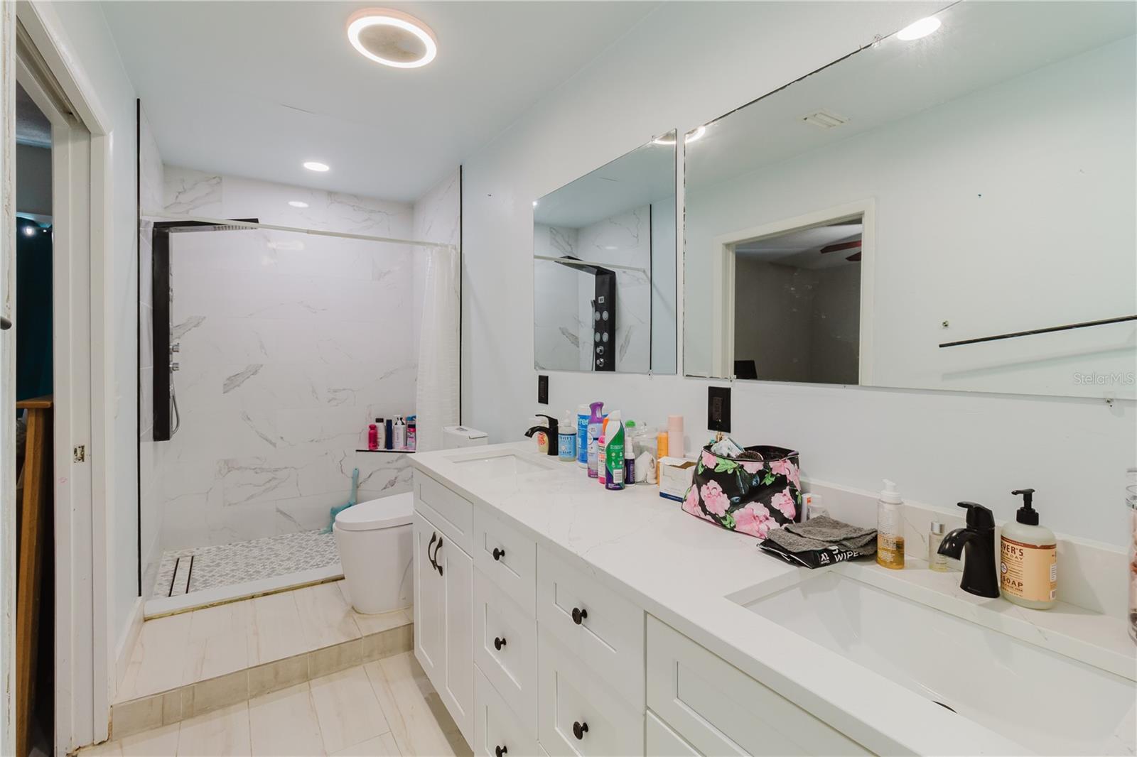 Image 20 of 25 For 4835 Puritan Circle 121