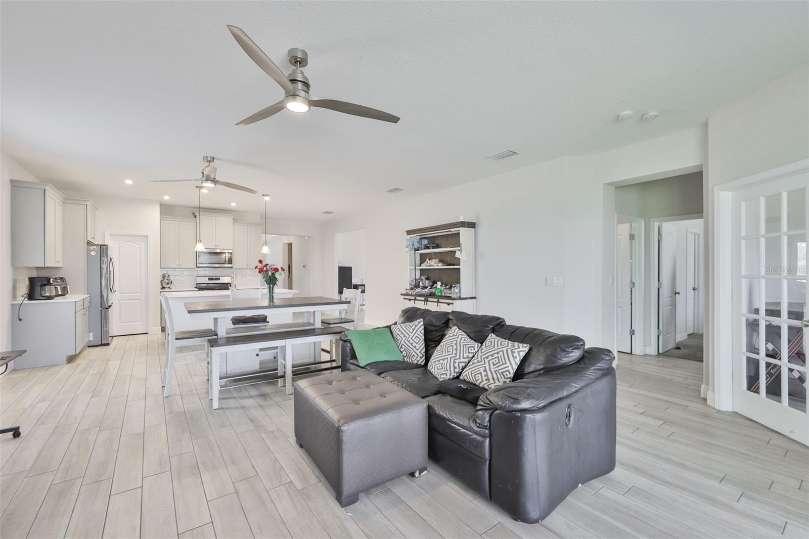 Image 13 of 65 For 5418 Silver Sun Drive