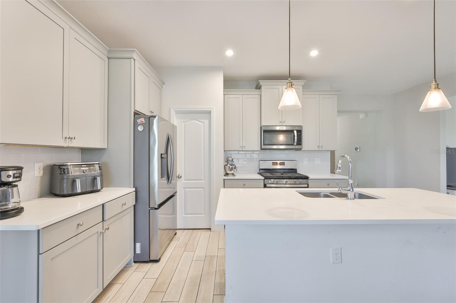 Image 17 of 65 For 5418 Silver Sun Drive