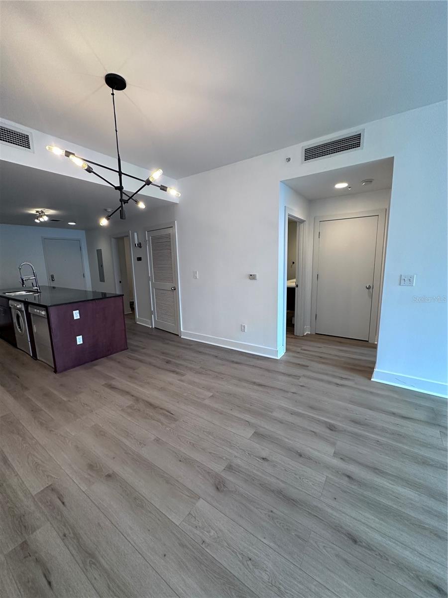 Image 15 of 39 For 1208 Kennedy Boulevard 313