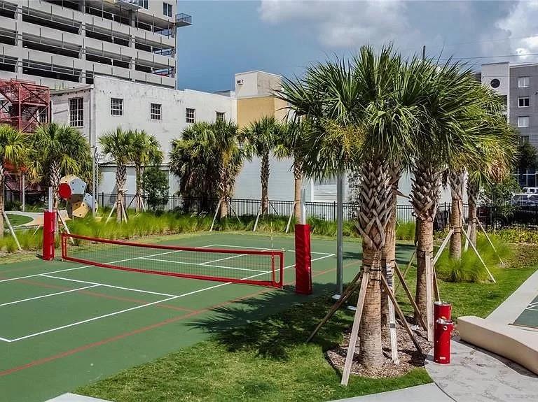 Image 34 of 39 For 1208 Kennedy Boulevard 313