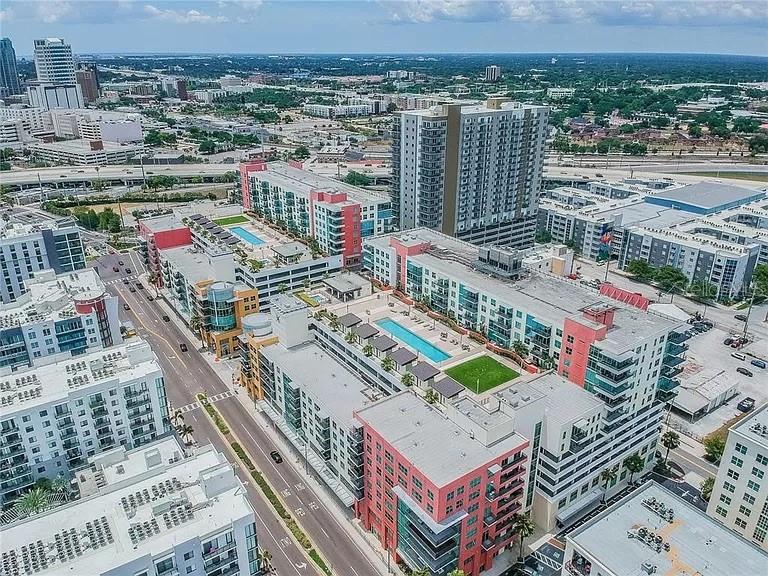 Image 37 of 39 For 1208 Kennedy Boulevard 313