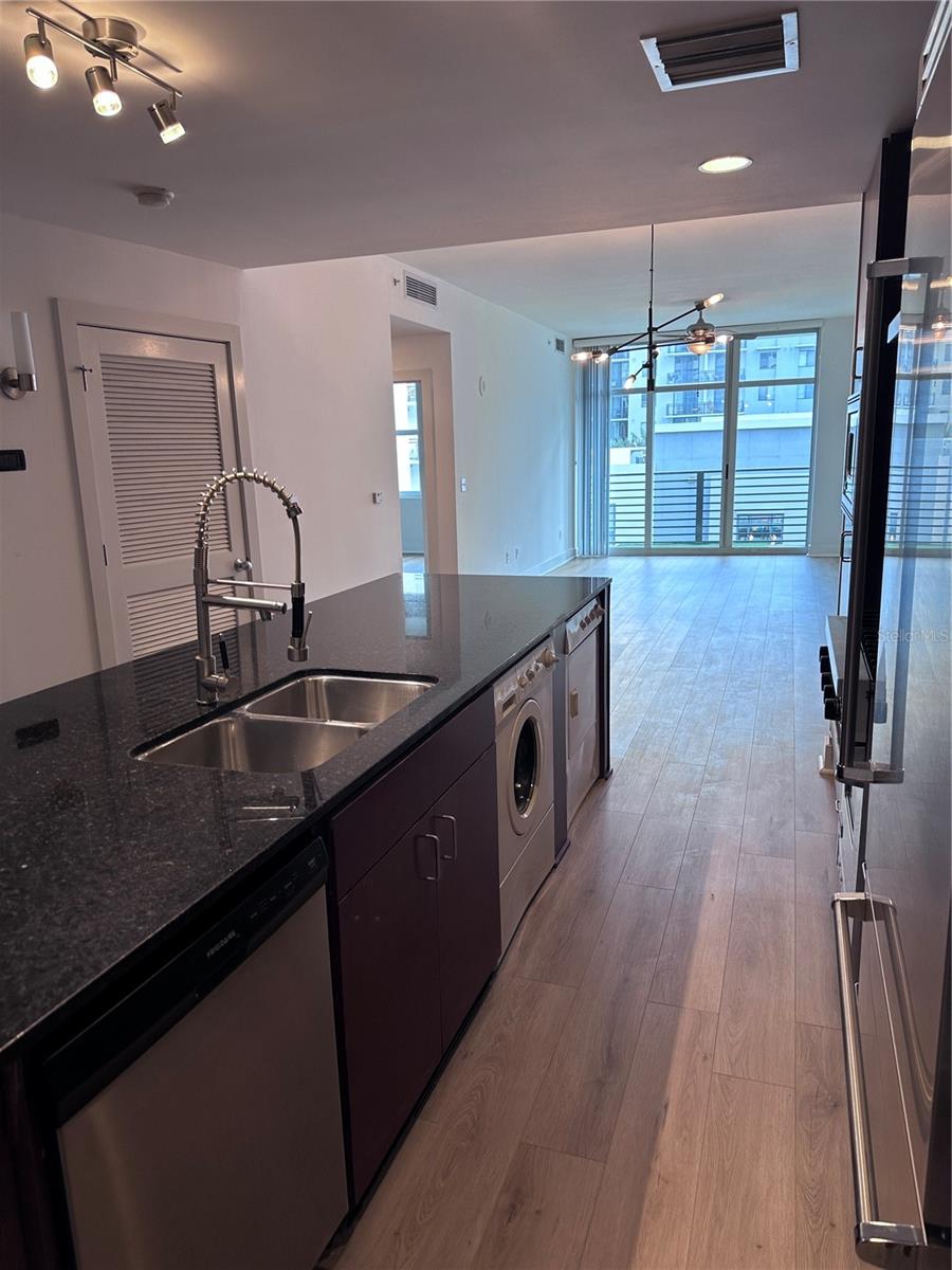 Image 4 of 39 For 1208 Kennedy Boulevard 313