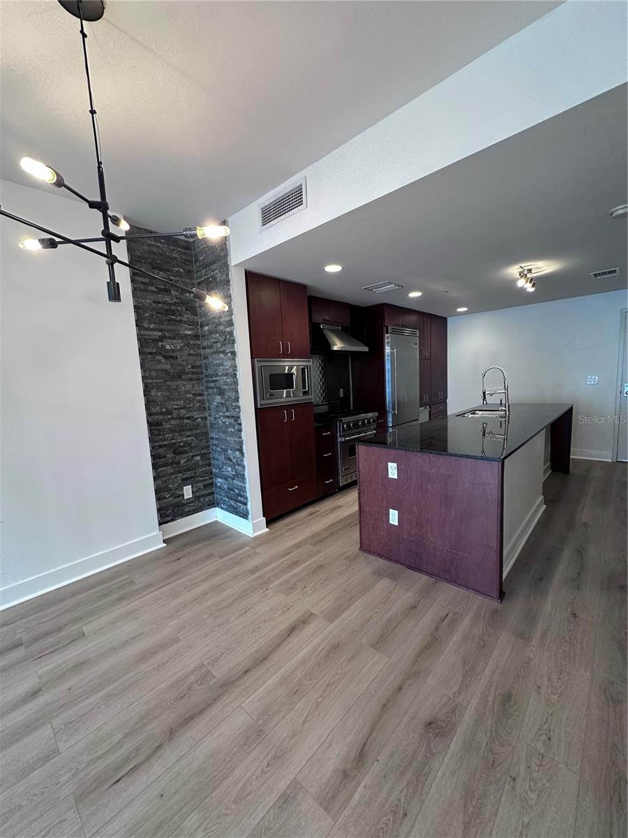 Image 9 of 39 For 1208 Kennedy Boulevard 313