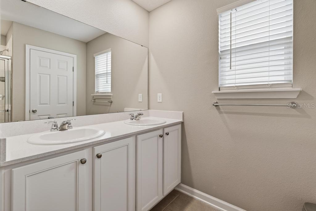 Image 31 of 74 For 2929 Lucille Lane