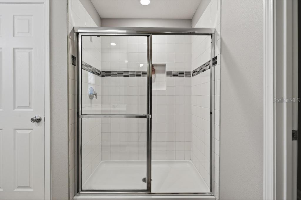 Image 33 of 74 For 2929 Lucille Lane