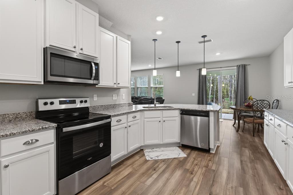 Image 4 of 74 For 2929 Lucille Lane