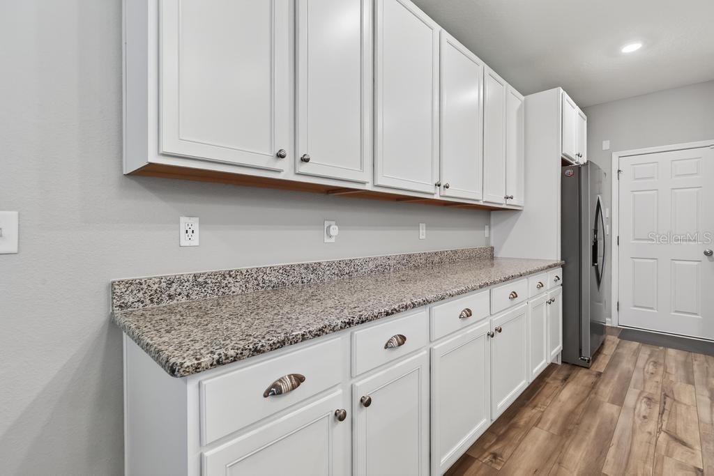 Image 9 of 74 For 2929 Lucille Lane