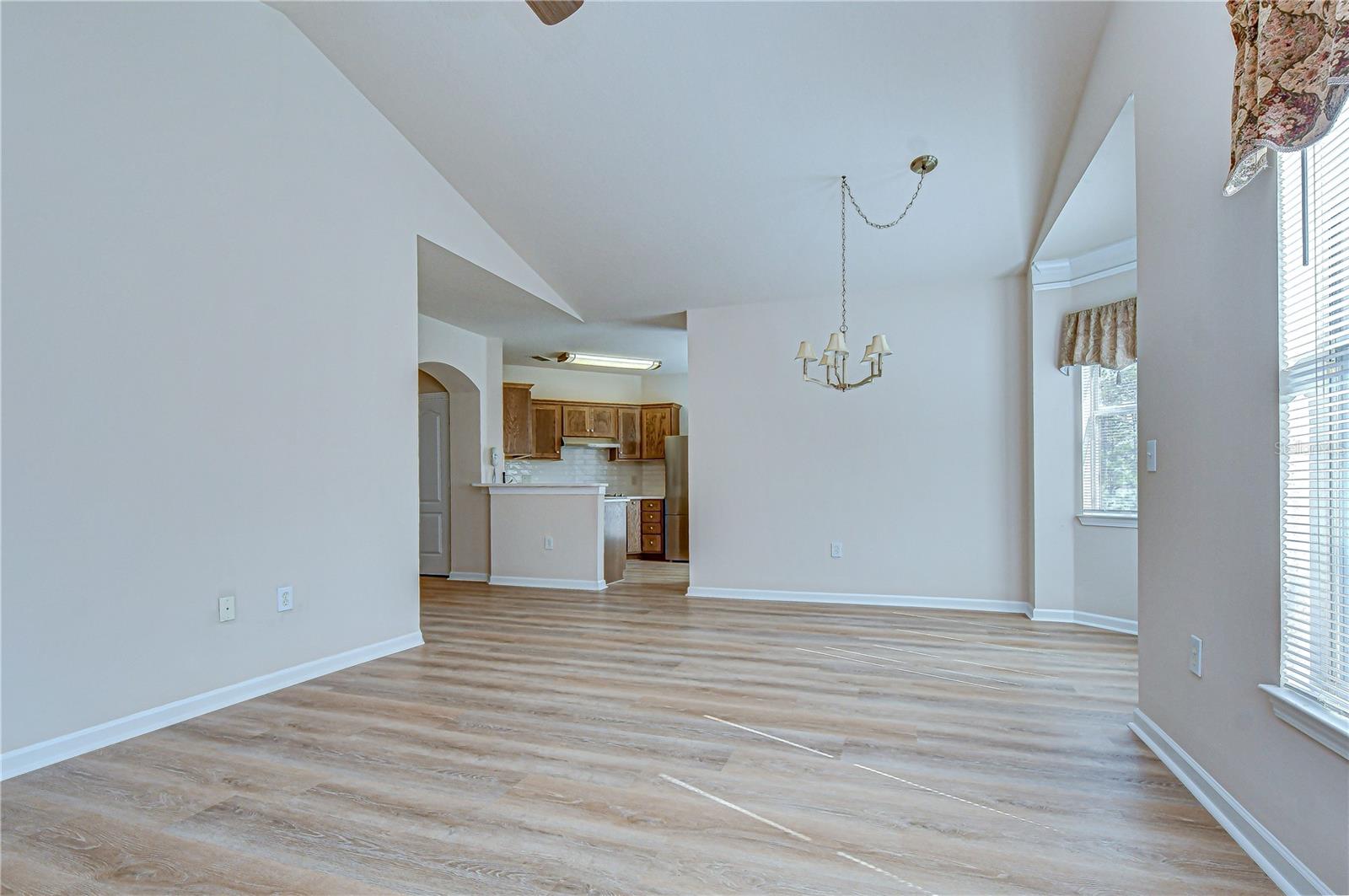 Image 19 of 48 For 10409 Villa View Circle 10409
