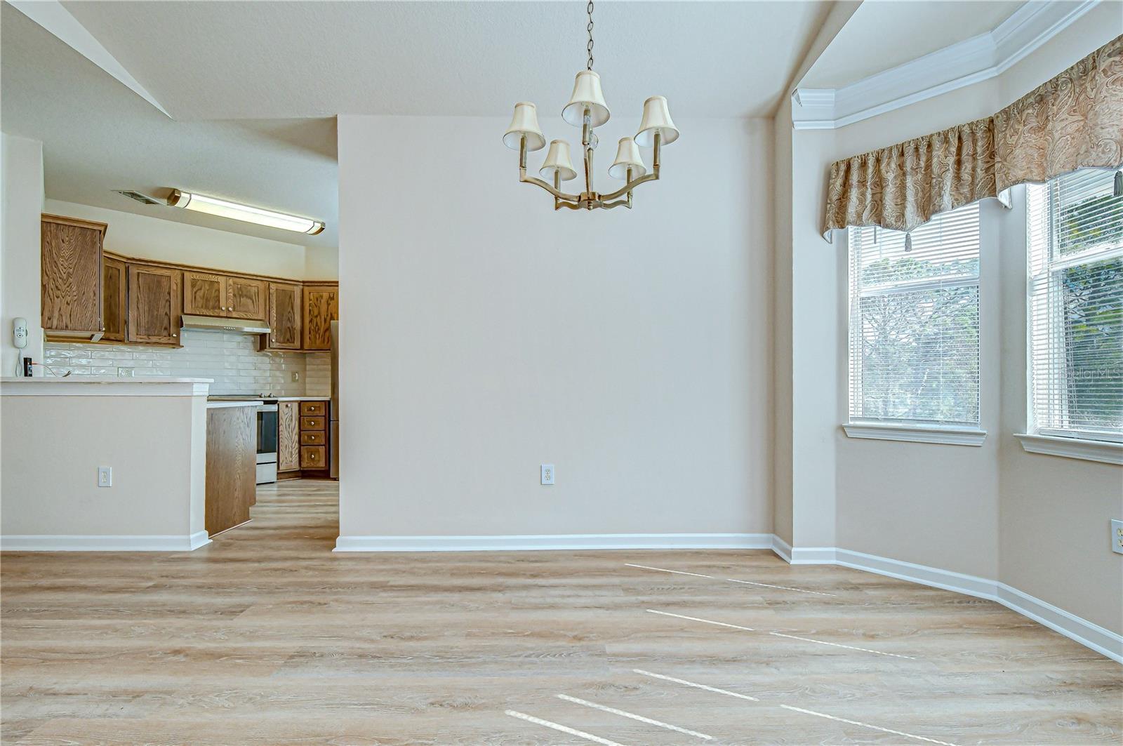 Image 20 of 48 For 10409 Villa View Circle 10409