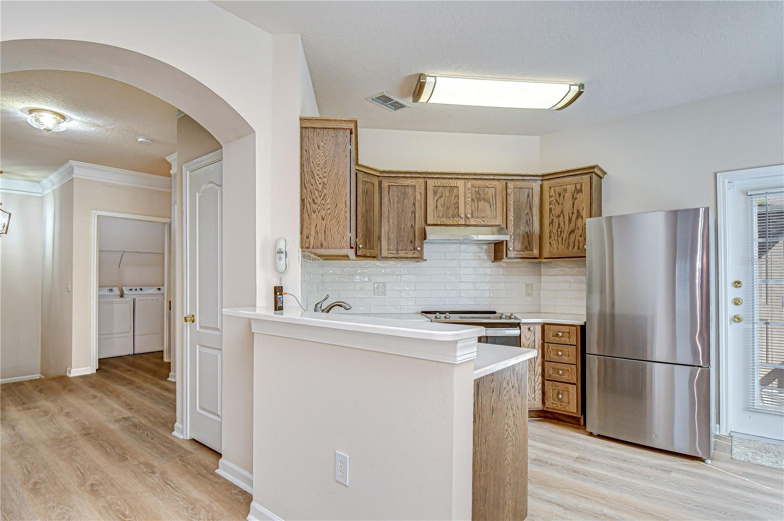 Image 21 of 48 For 10409 Villa View Circle 10409