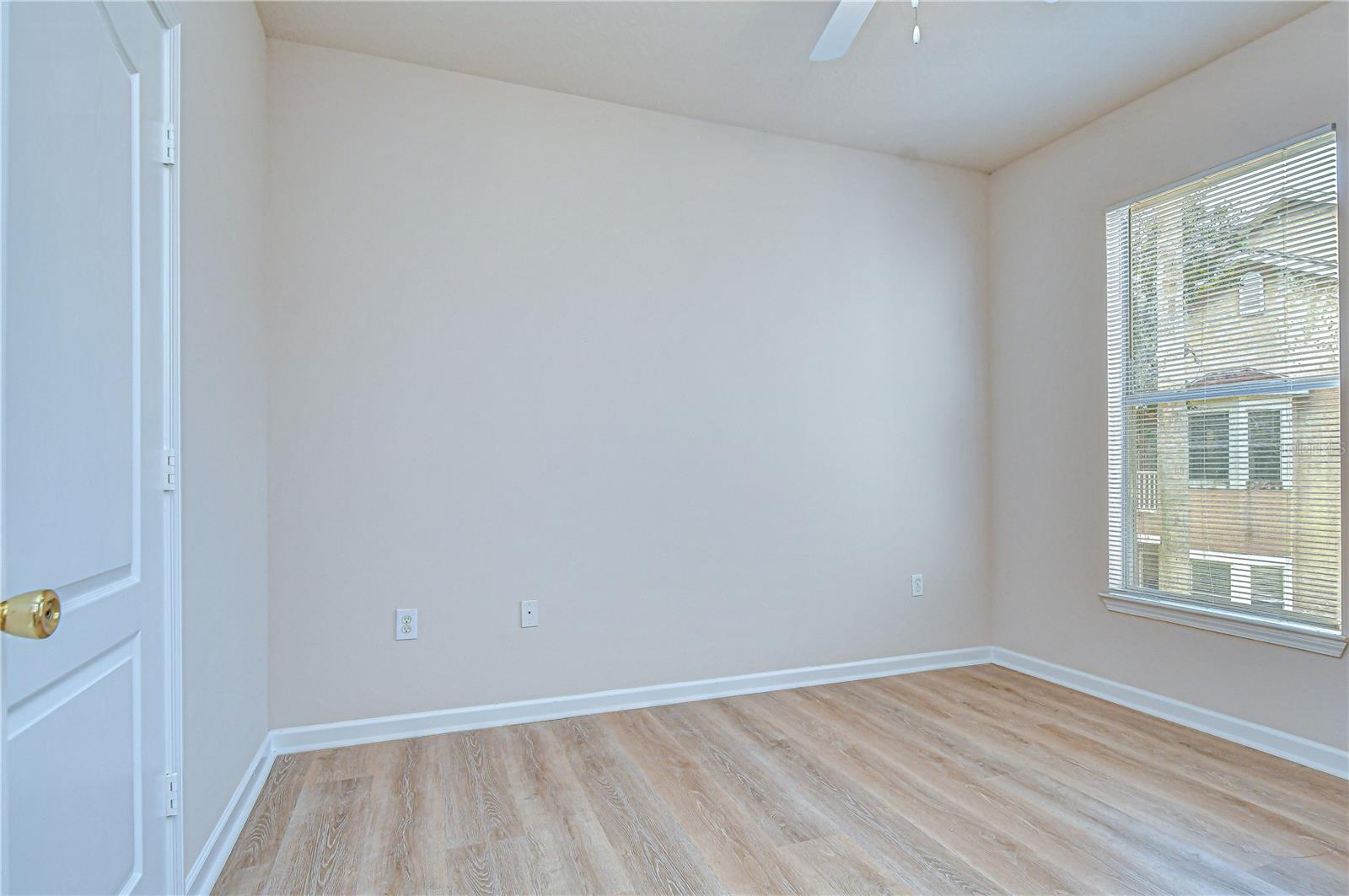 Image 22 of 48 For 10409 Villa View Circle 10409