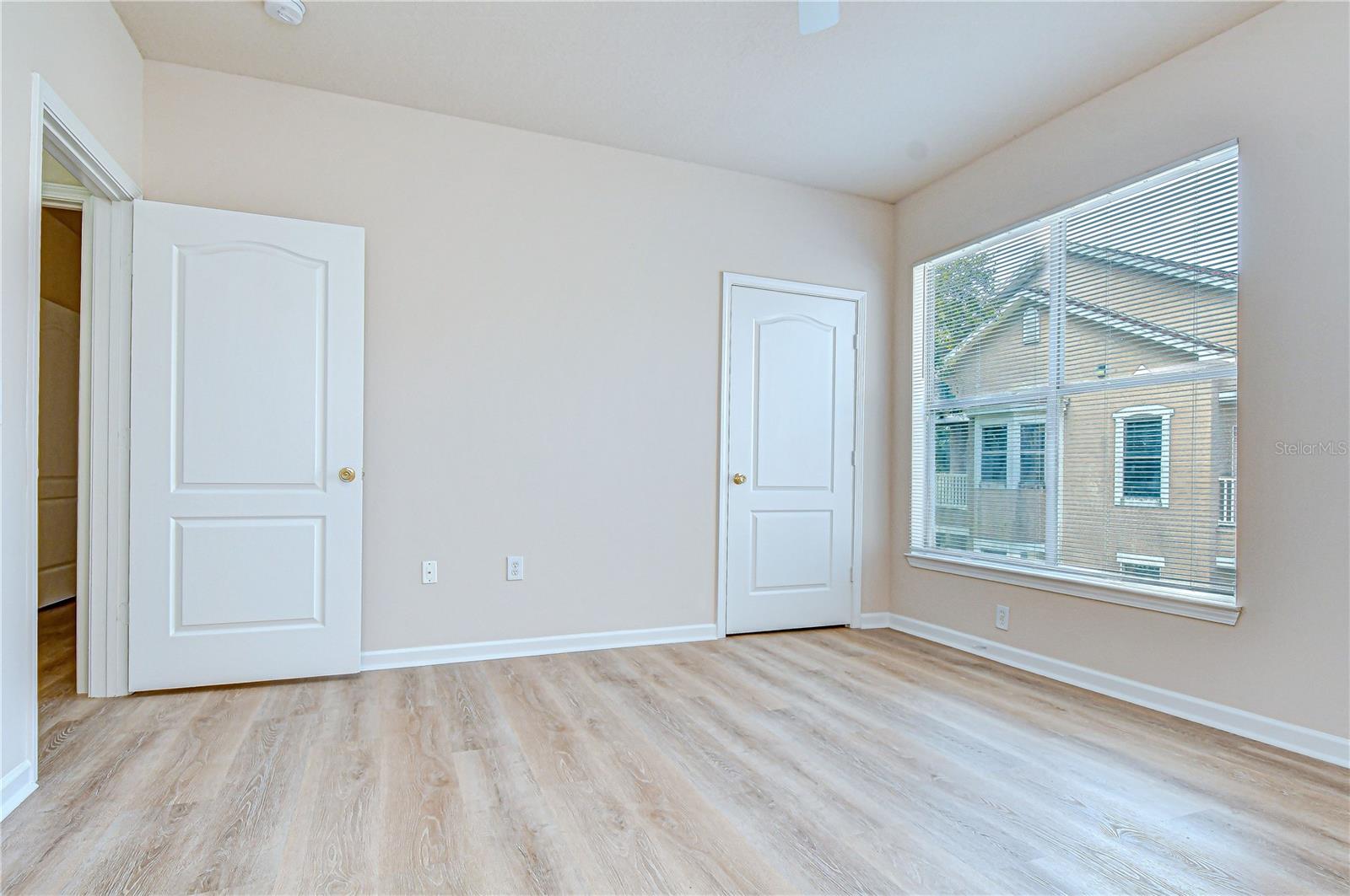 Image 25 of 48 For 10409 Villa View Circle 10409