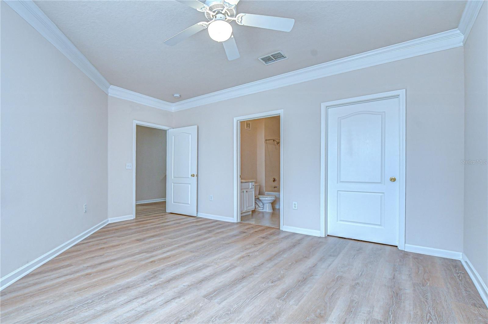 Image 30 of 48 For 10409 Villa View Circle 10409