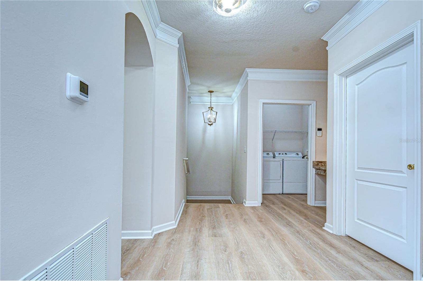 Image 9 of 48 For 10409 Villa View Circle 10409