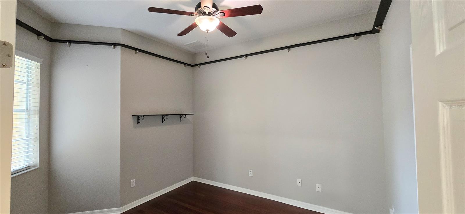 Image 4 of 20 For 20426 Walnut Grove Lane