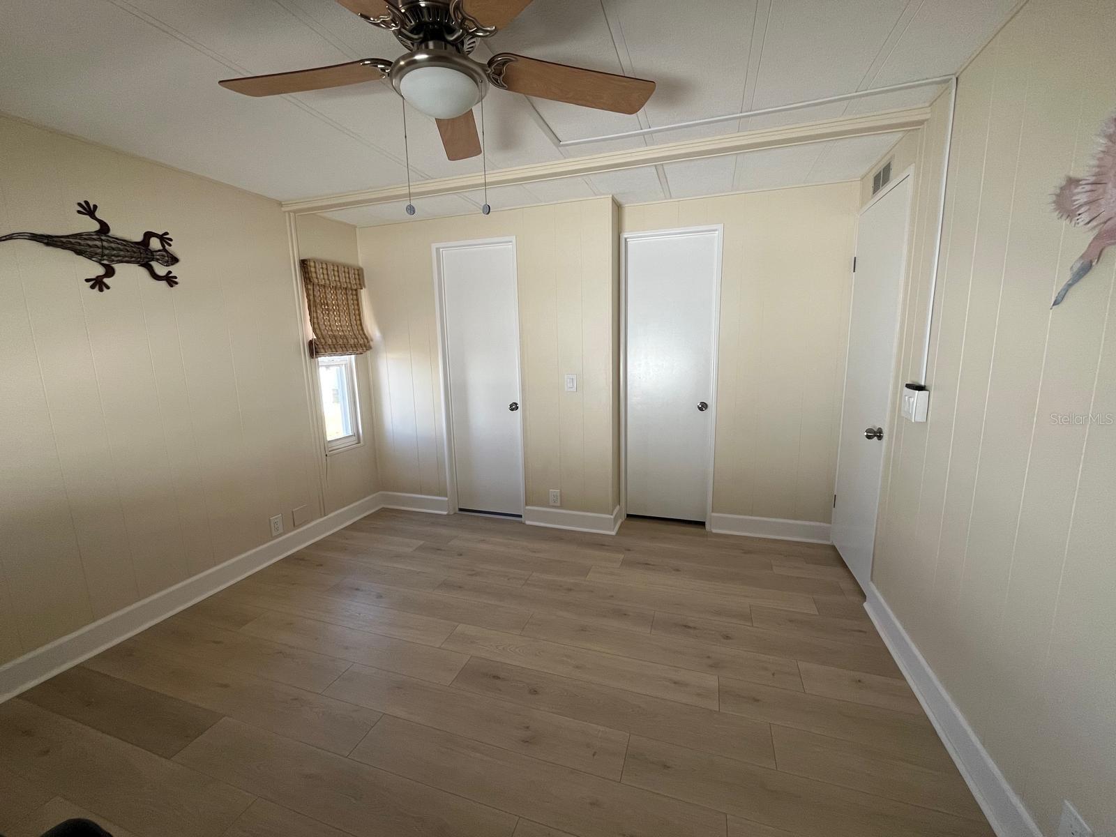 Image 4 of 17 For 10924 Federal Drive