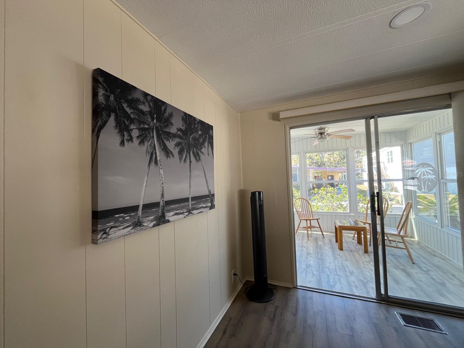 Image 6 of 17 For 10924 Federal Drive