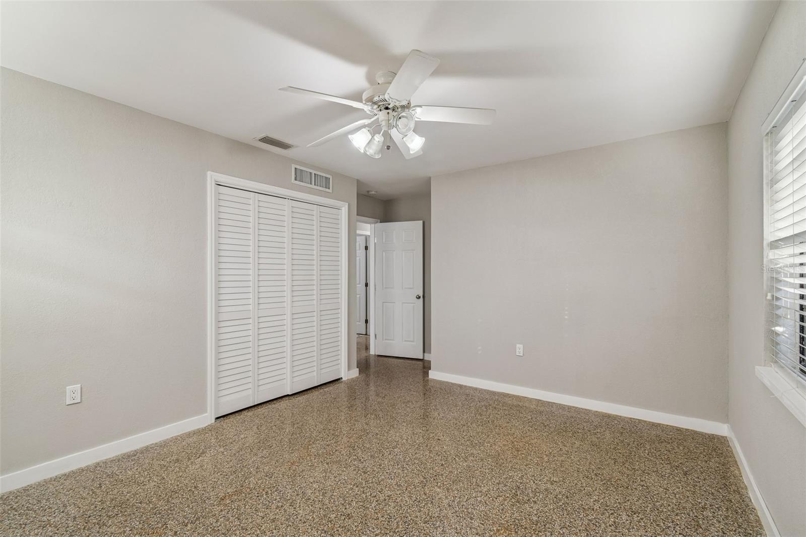 Image 18 of 30 For 4633 Longfellow Avenue