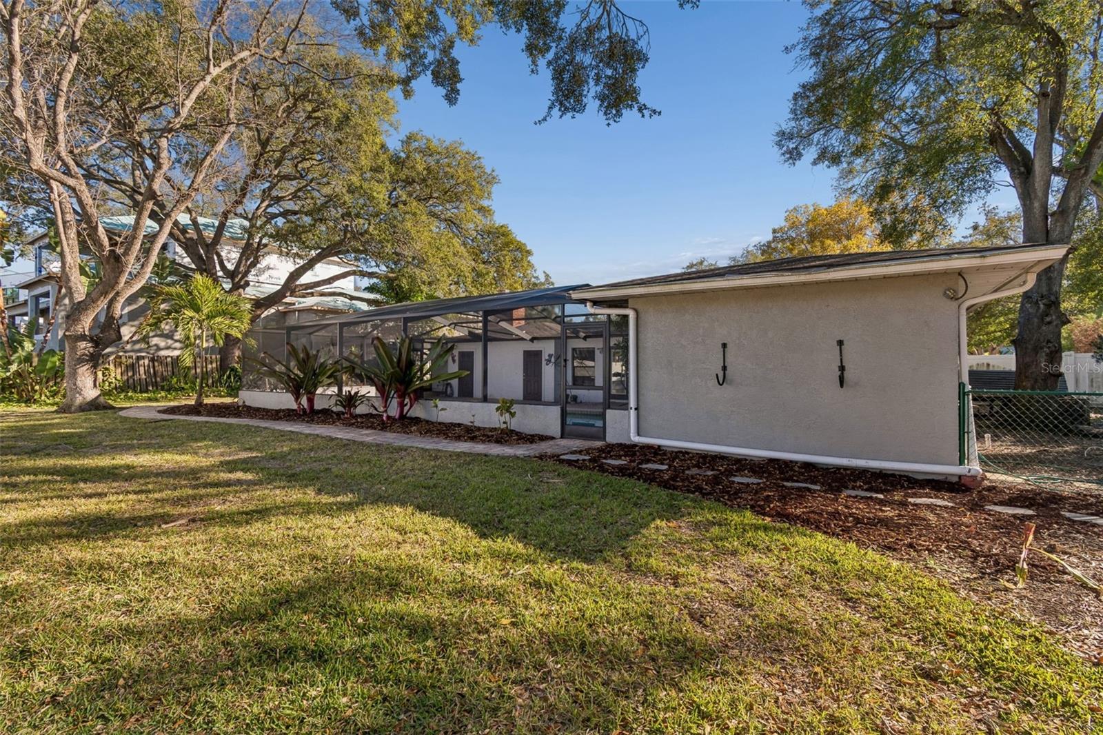 Image 28 of 30 For 4633 Longfellow Avenue