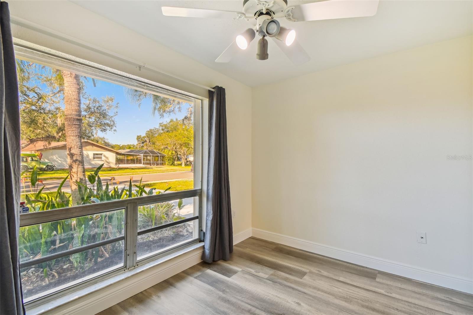 Image 14 of 55 For 3165 Woodmont Drive