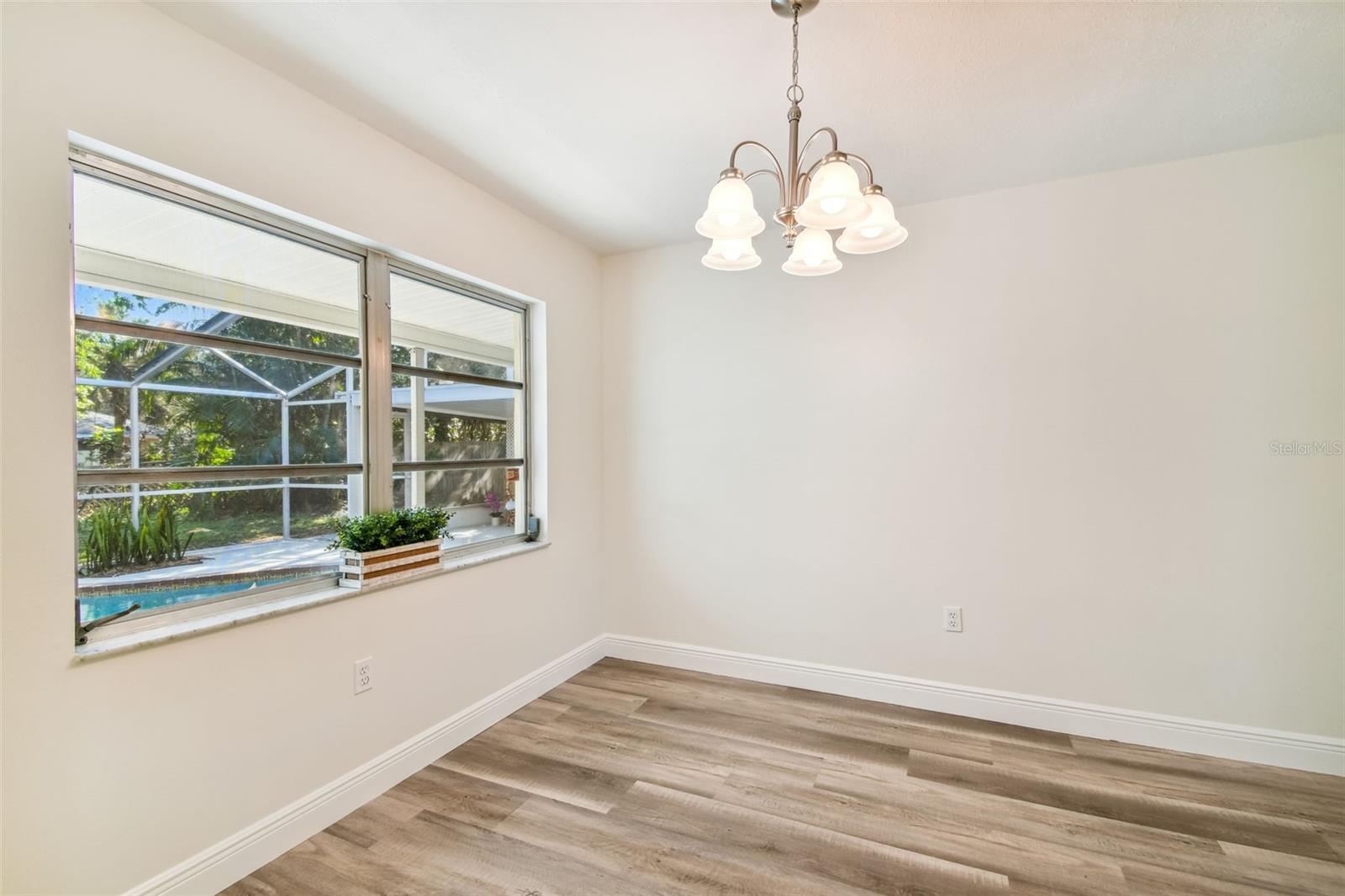 Image 17 of 55 For 3165 Woodmont Drive